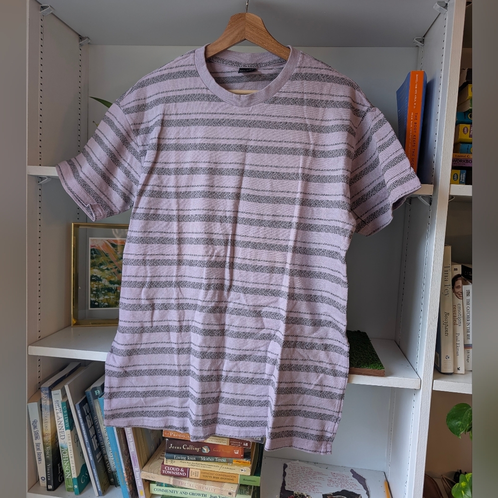 Cotton On Loose Fit Purple and Black Striped Men's Tee Medium Casual